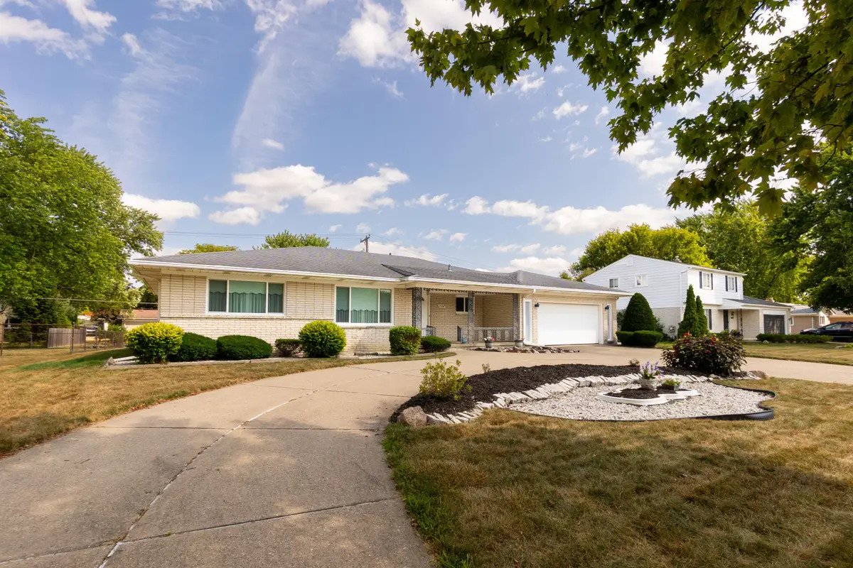 17596 Levan Road, Livonia, MI 48152 - #1