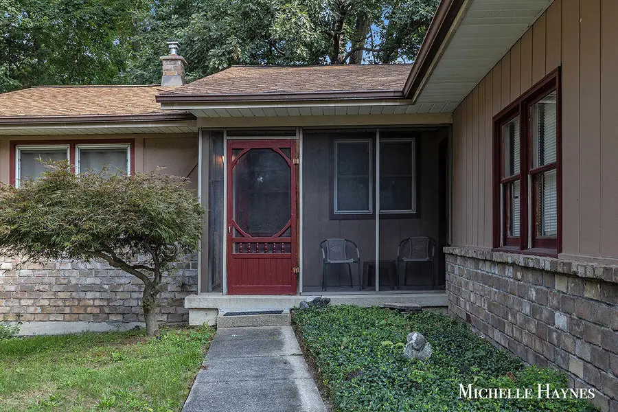 1943 Cannon Street Sw, Wyoming, MI 49519 - #3