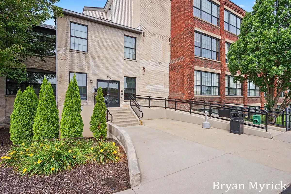 533 Columbia Avenue #009, Holland, MI 49423 - #1