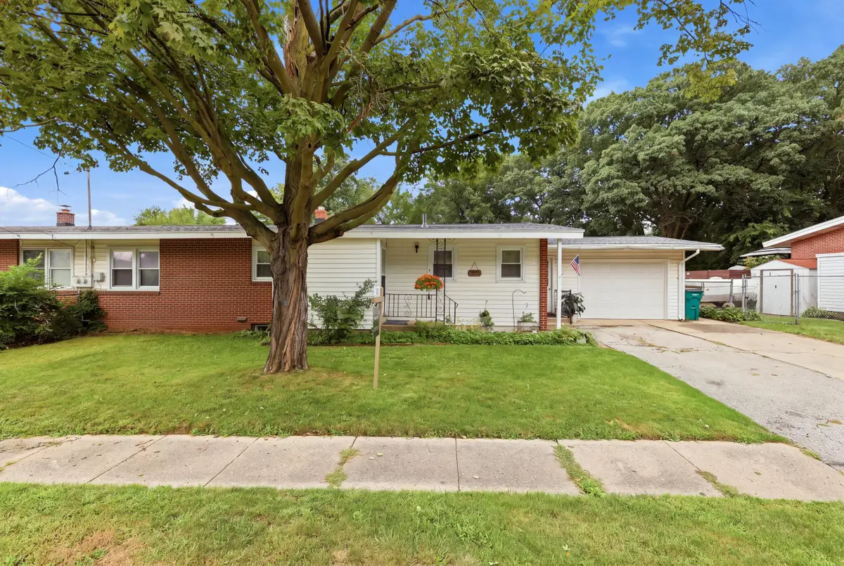 3 Tony Tiger Trail, Springfield, MI 49037 - #1