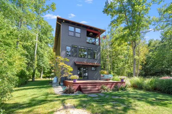 6840 Flower Drive, Delton, MI 49046