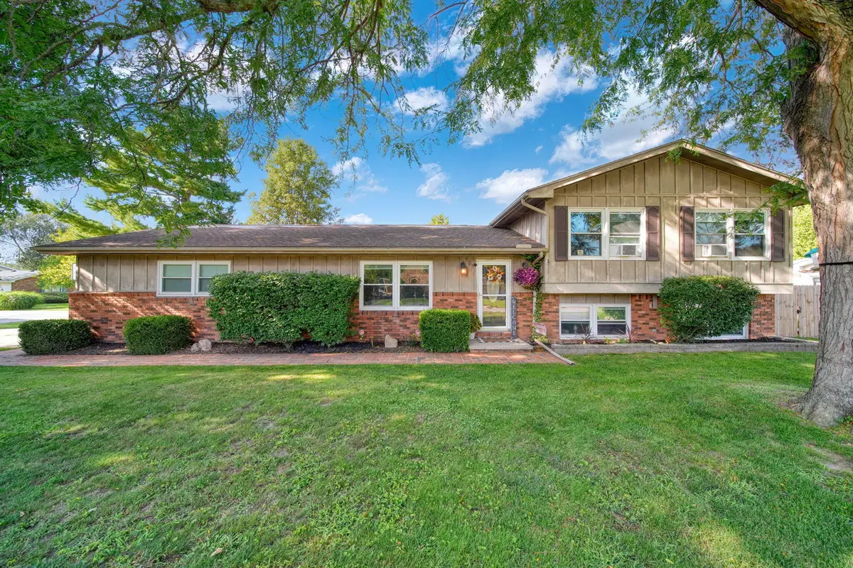 105 Sunset Drive, Blissfield, MI 49228 - #1