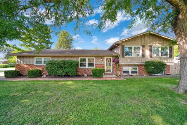 105 Sunset Drive, Blissfield, MI 49228