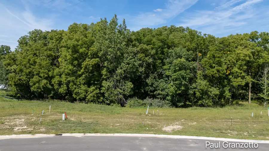 5561 N Blackberry Bluff, Kentwood, MI 49512 - #3