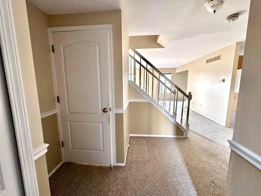 22508 Silver Creek Drive, Woodhaven, MI 48183 - #2