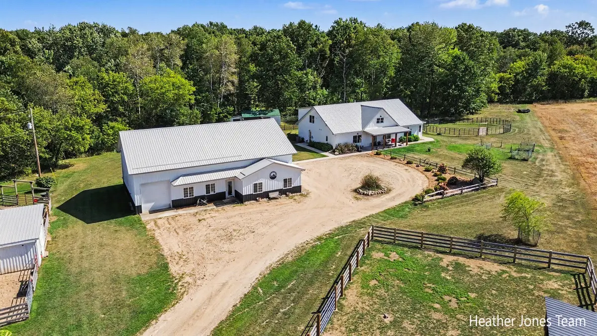 8872 E Spencer Road, Crystal, MI 48818 - #1
