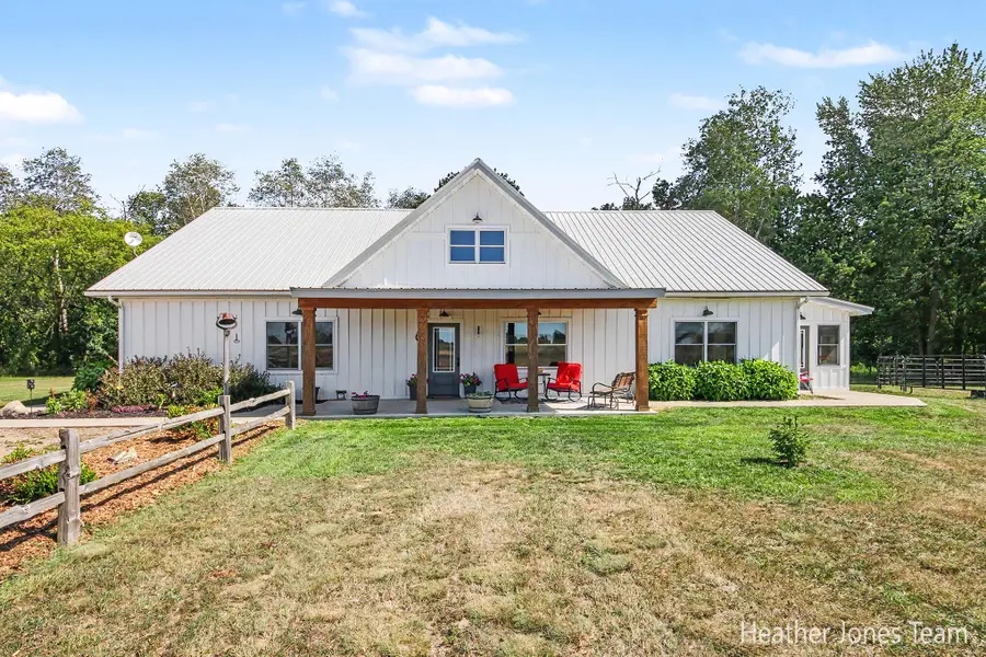8872 E Spencer Road, Crystal, MI 48818 - #3