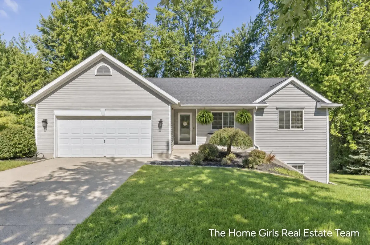 10333 Meadowgate Drive Ne, Sparta, MI 49345 - #1