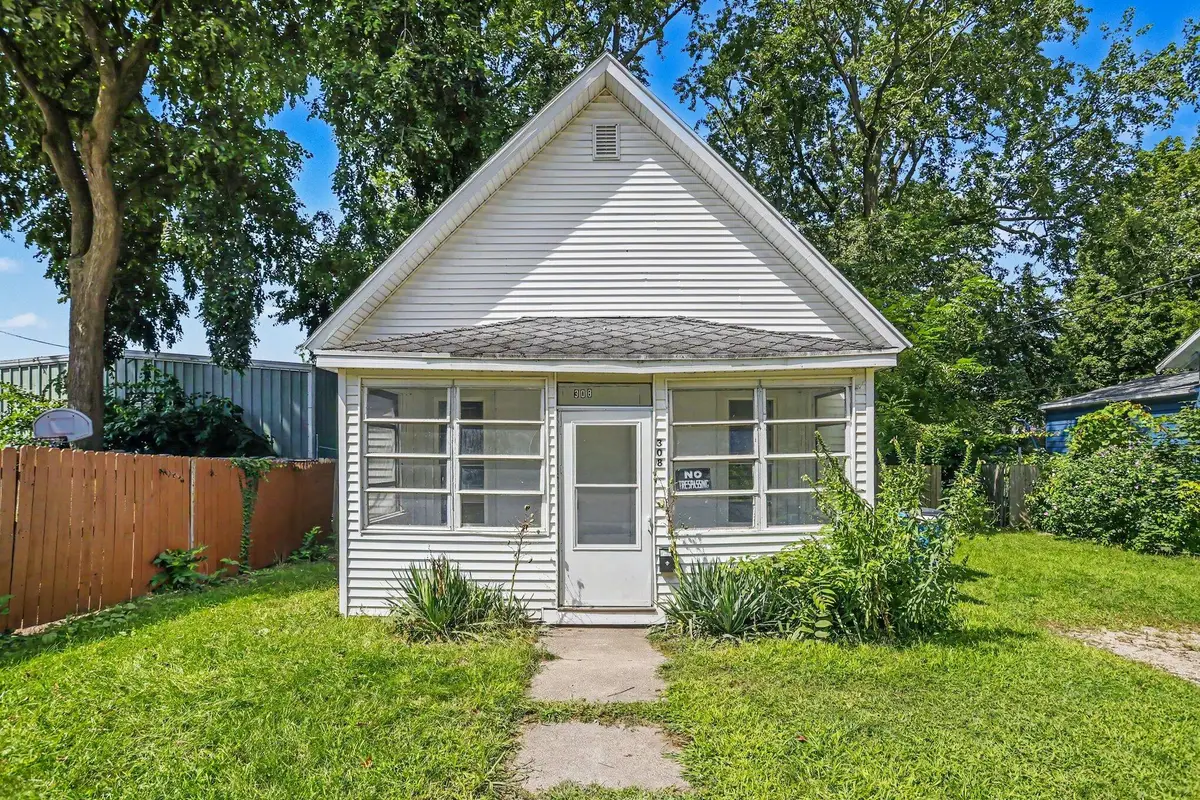 308 N 6th Street, Niles, MI 49120 - #1