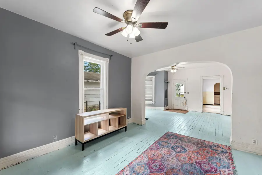 105 Locust Street E, Three Oaks, MI 49128 - #2