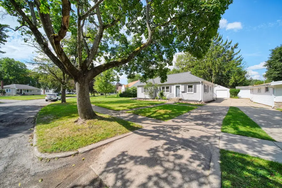744 Briarcliff Road, Jackson, MI 49203 - #3