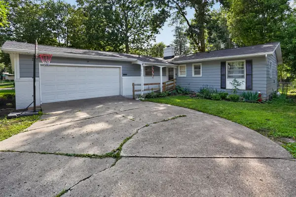 2410 Rossiter Place, Lansing, MI 48911