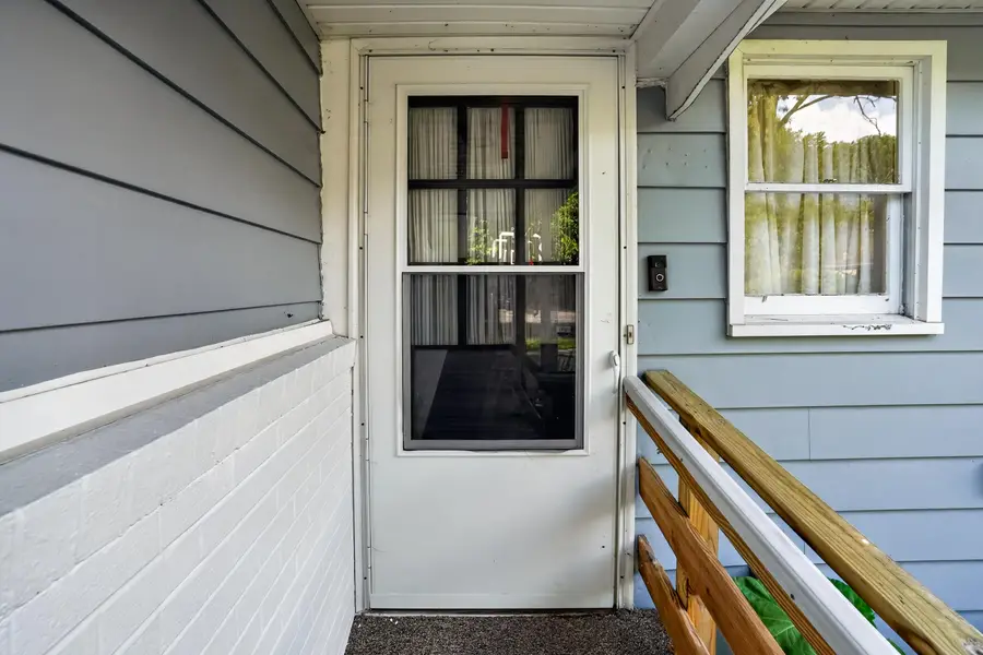 2410 Rossiter Place, Lansing, MI 48911 - #3