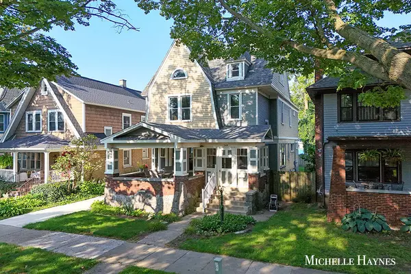 349 Richard Terrace Se, Grand Rapids, MI 49506