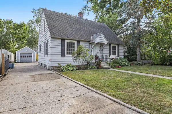 1320 Sheridan Drive, Kalamazoo, MI 49001