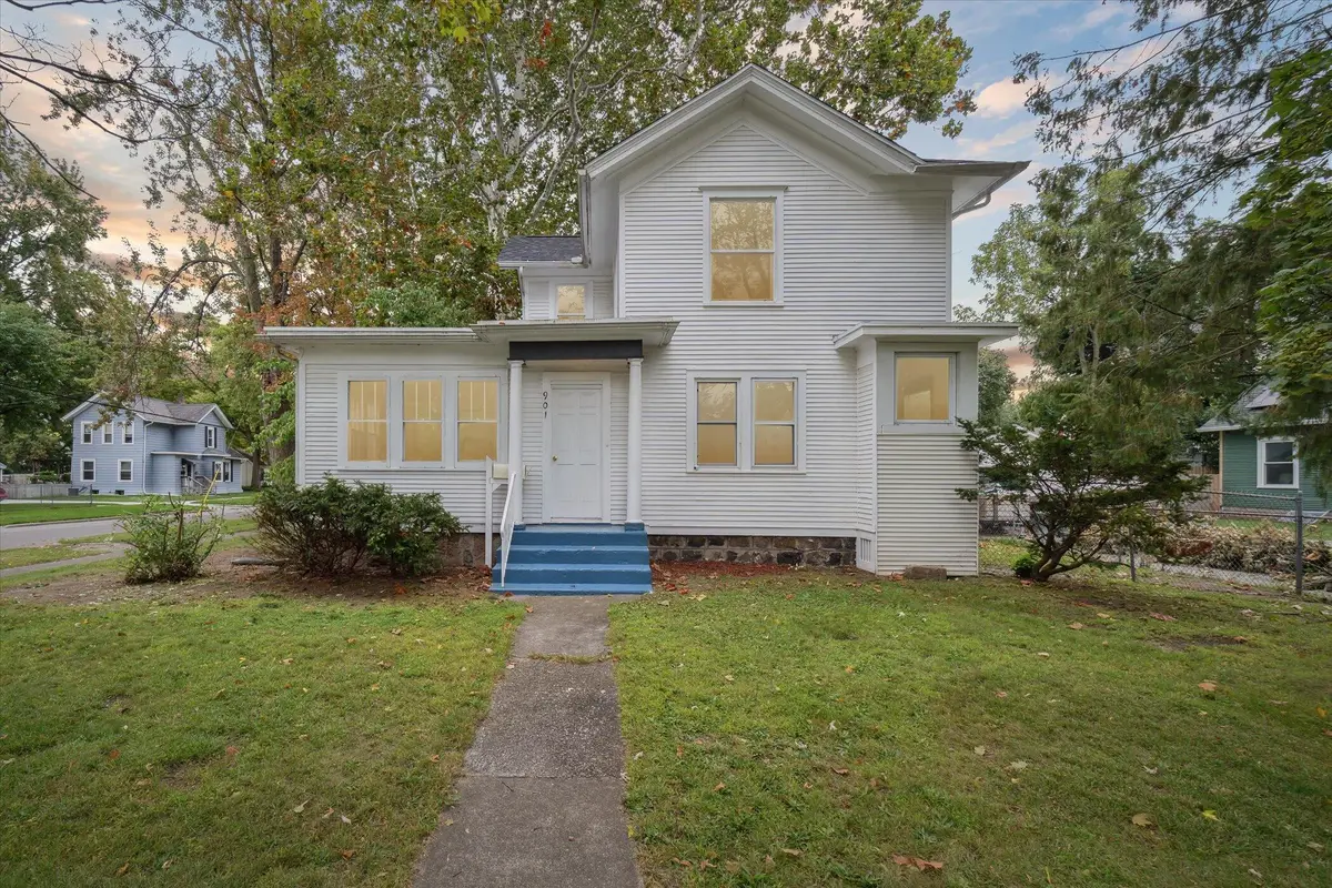 901 W Franklin Street, Jackson, MI 49203 - #1