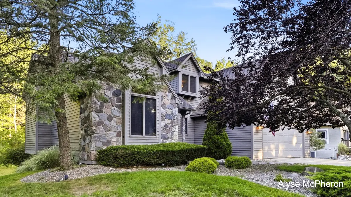 18121 Lovell Road, Spring Lake, MI 49456 - #1