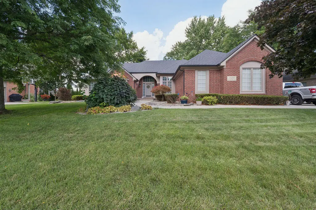 11215 Wilshire Drive, Shelby, MI 48315 - #1
