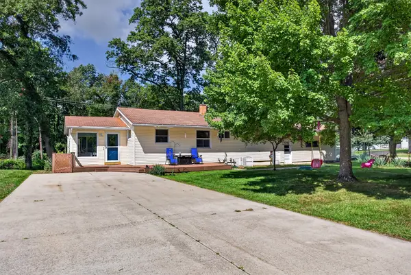 5182 Marsh Road, Shelbyville, MI 49344