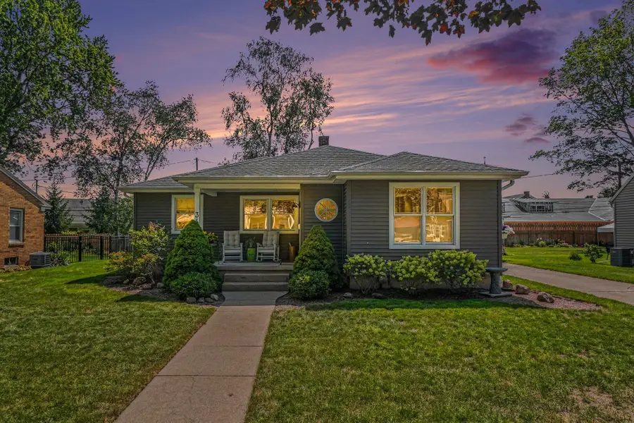 34 E 30th Street, Holland, MI 49423 - #3