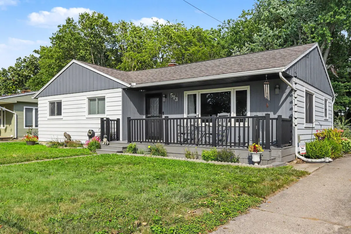 513 N Douglas Avenue, Three Rivers, MI 49093 - #1
