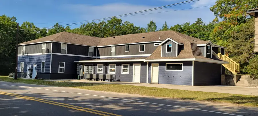 9523 N Business 31, Pentwater, MI 49449 - #2