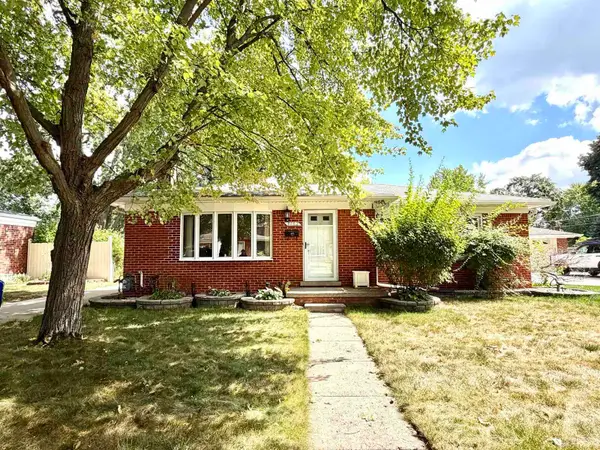 9062 Woodring Street, Livonia, MI 48150