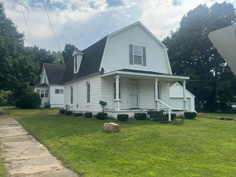 121 E Isabelle Street, Belding, MI 48809 - #2