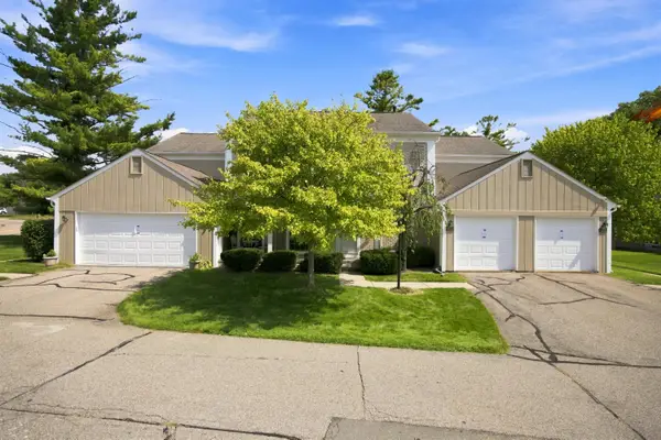 1285 Lamplighter Lane, Rochester Hills, MI 48306