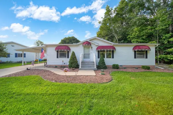 800 Missouri River Drive, Adrian, MI 49221