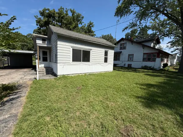 758 Oak Avenue, Muskegon, MI 49442