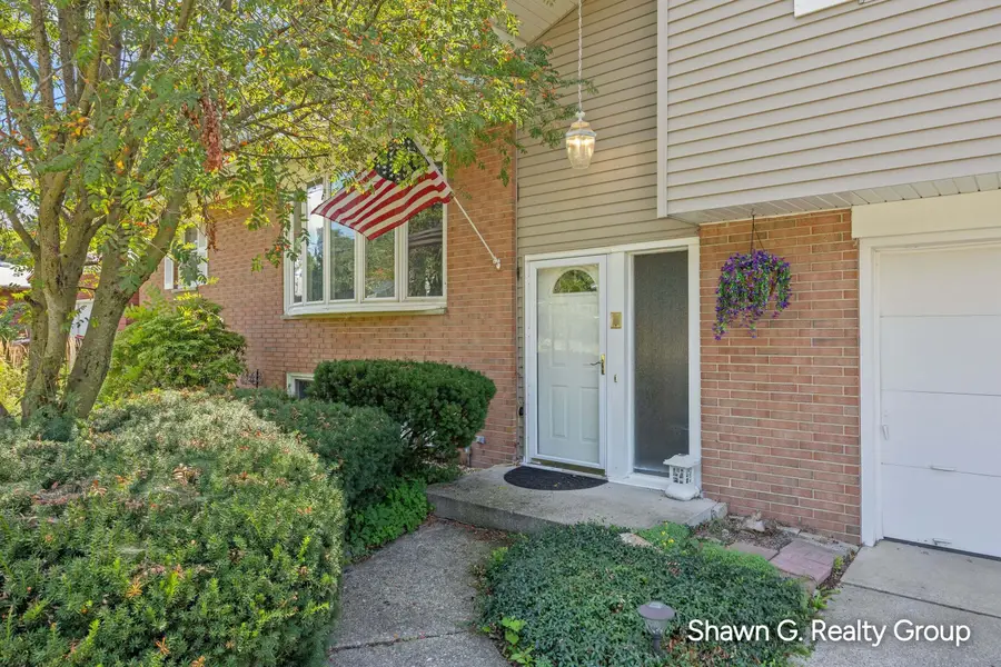 1490 Marwood Drive Se, Kentwood, MI 49508 - #2