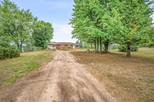 6584 E 96th Street, Reed City, MI 49677