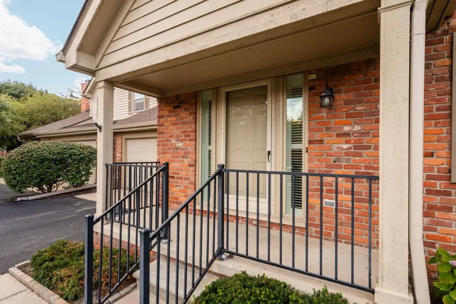 10 Oxford Court, Dearborn, MI 48124 - #2