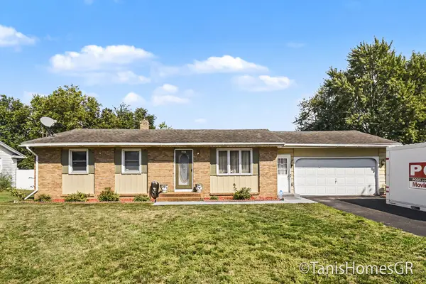 7556 Terrace Lane, Jenison, MI 49428