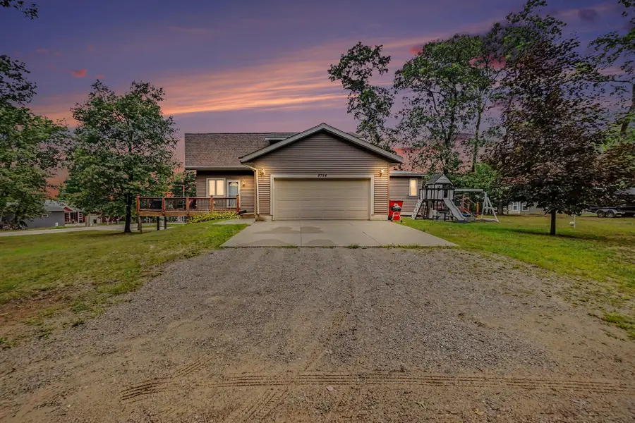 8794 S Spruce Avenue, Newaygo, MI 49337 - #3