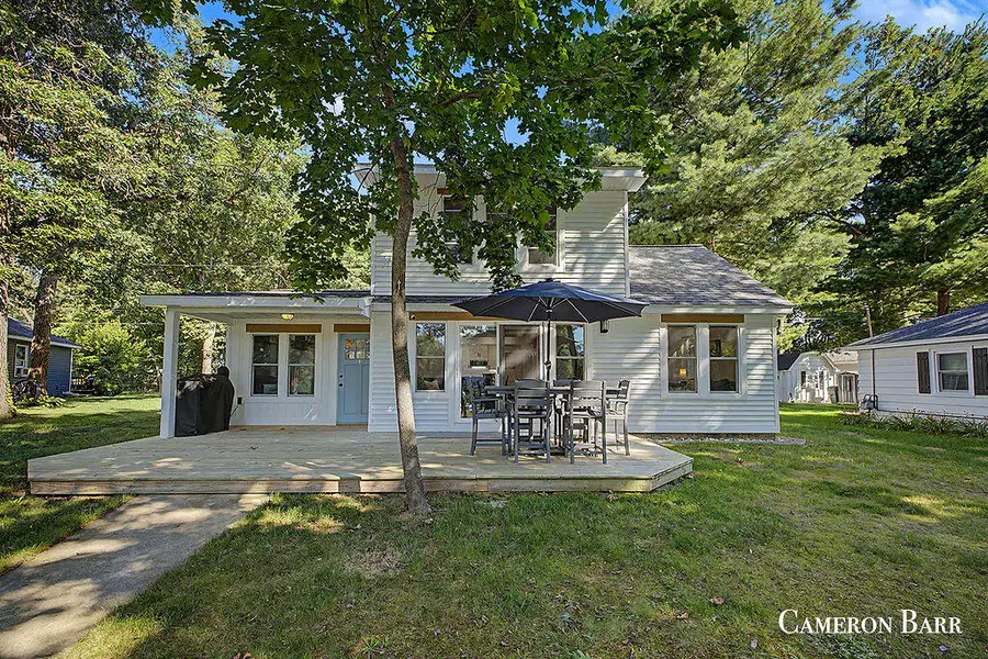 1514 E Cove Point Drive, Newaygo, MI 49337 - #2