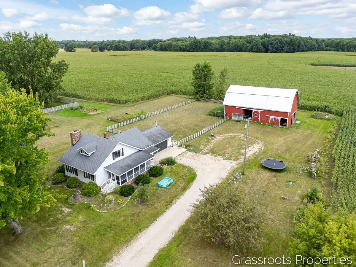 6196 W Sidney Road, Sidney, MI 48885 - #1