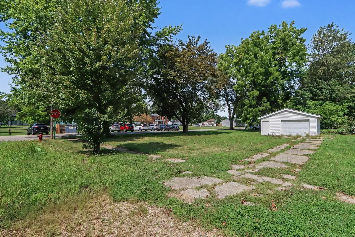 303 E State Street, Vicksburg, MI 49097 - #1