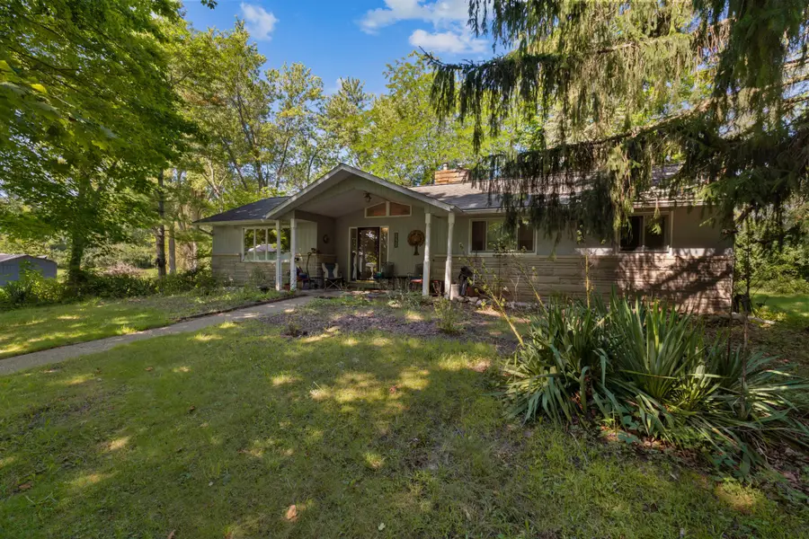 1560 S Hillsdale Road, Hillsdale, MI 49242 - #3