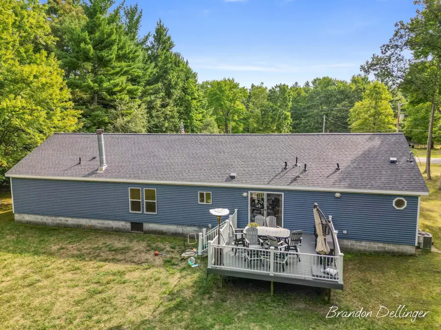 6467 S Croton Hardy Drive, Newaygo, MI 49337 - #2