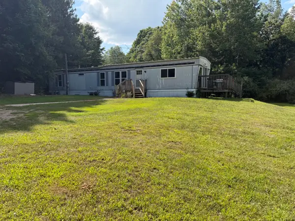 1587 150th Avenue, Morley, MI 49336