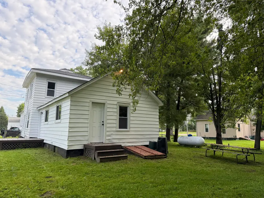 203 E Commercial Street, Norvell, MI 49263 - #3