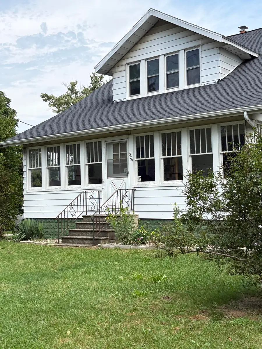 329 S Church Street S, Coloma, MI 49038 - #2