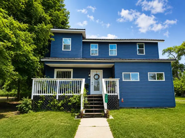 101 River Court, St. Louis, MI 48880