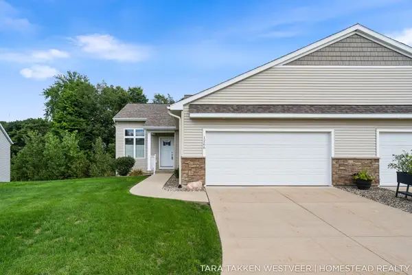 1266 S Village Circle, Kalamazoo, MI 49009
