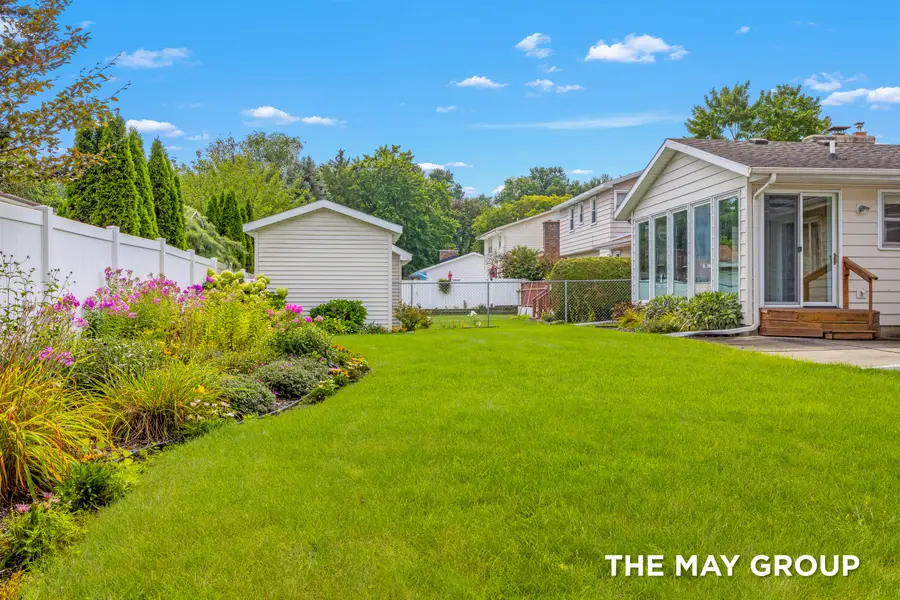 3908 Meadowood Lane Sw, Grandville, MI 49418 - #3