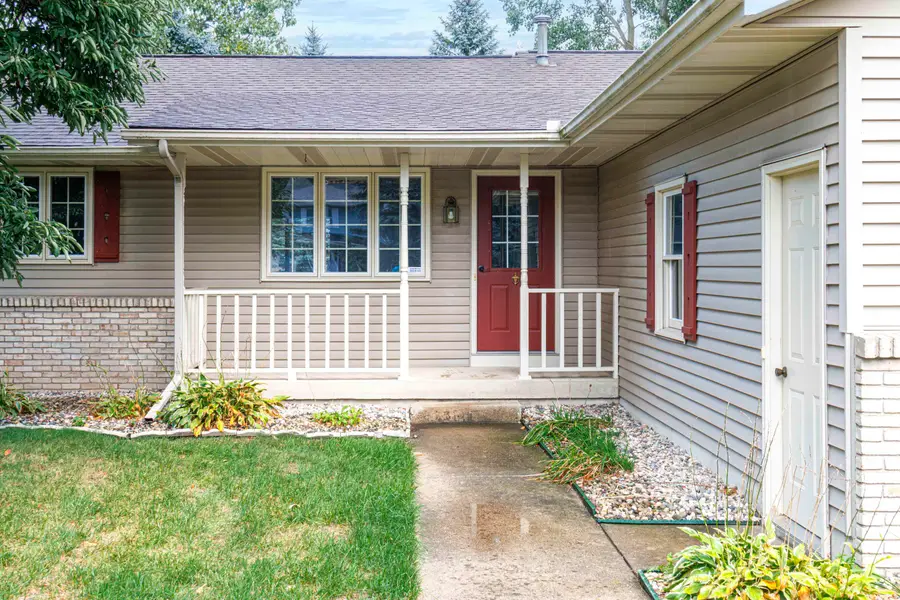 7446 Woodside Drive, Hudsonville, MI 49426 - #2