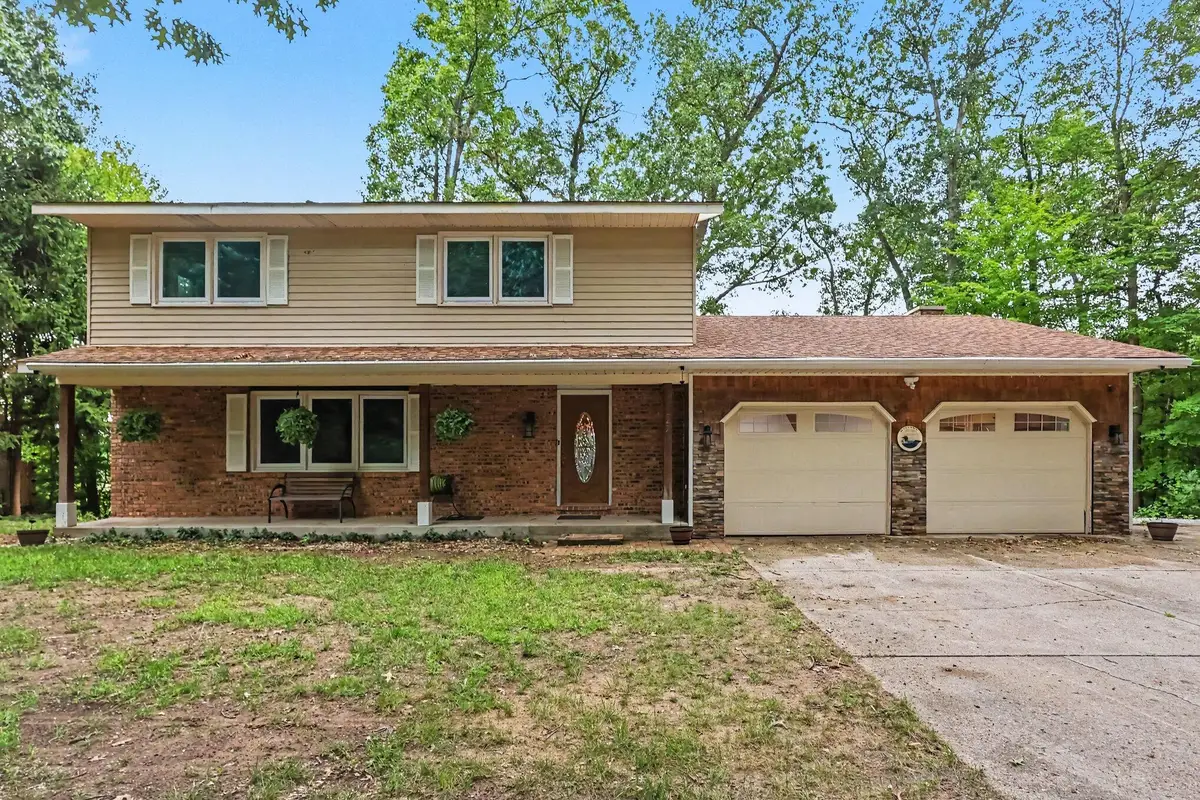 127 E Maple Street, Fruitport, MI 49415 - #1