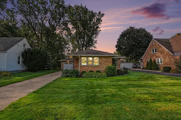24 E 32nd Street, Holland, MI 49423